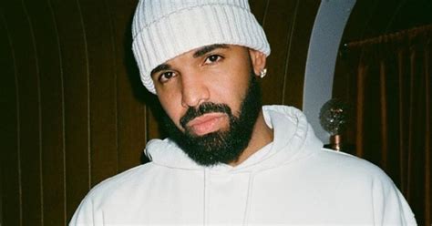 does drake write his own music? exploring the depth of his musical contributions